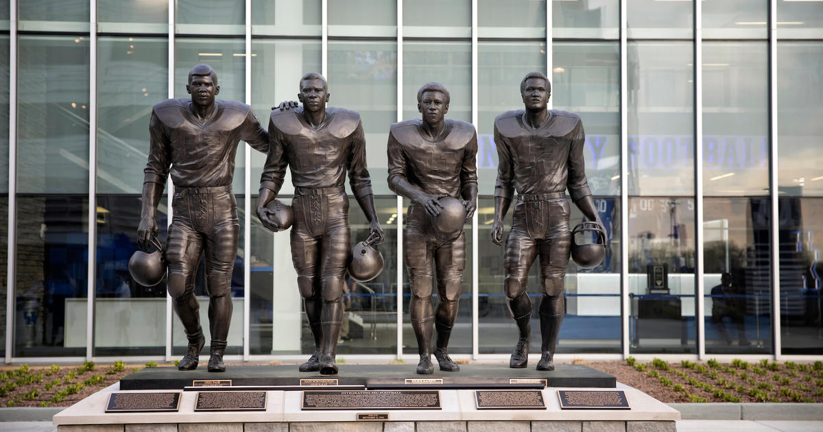Honoring the Wildcats Who Broke Color Barrier in SEC College Football ...